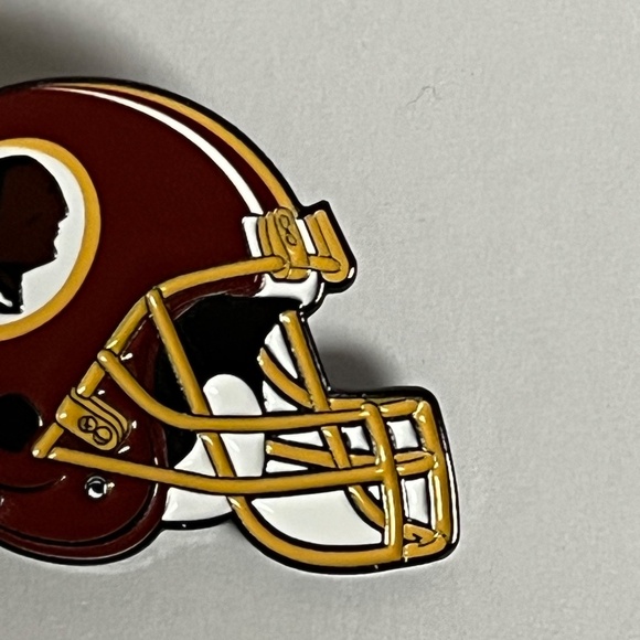 Washington Redskins Helmet Hat Pin Streetwear Hats Bag Football Fitted New Era - Picture 3 of 6